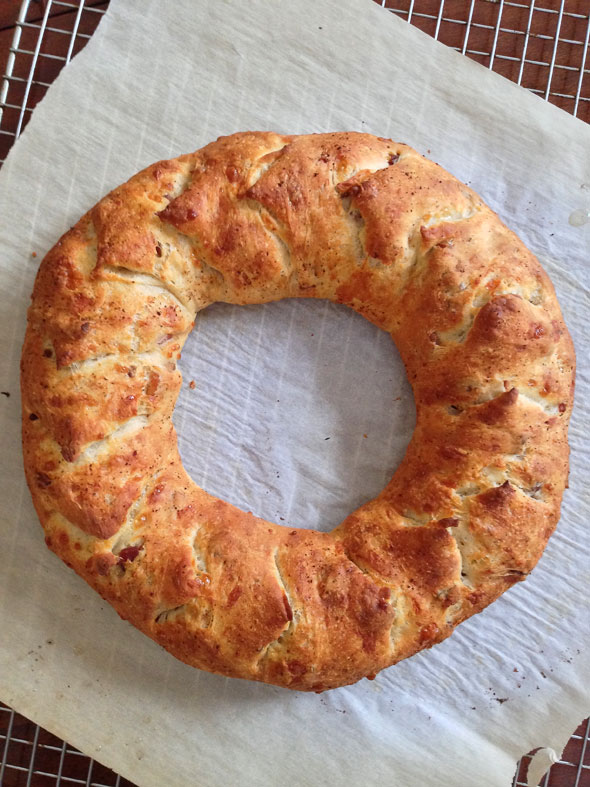 Bacon, Cheese and Pepper Couronne