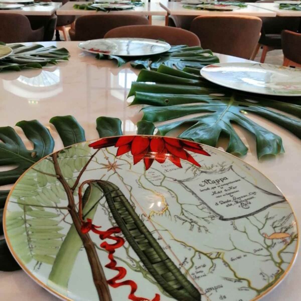 Amazonia 5 Piece Place Setting with Pod