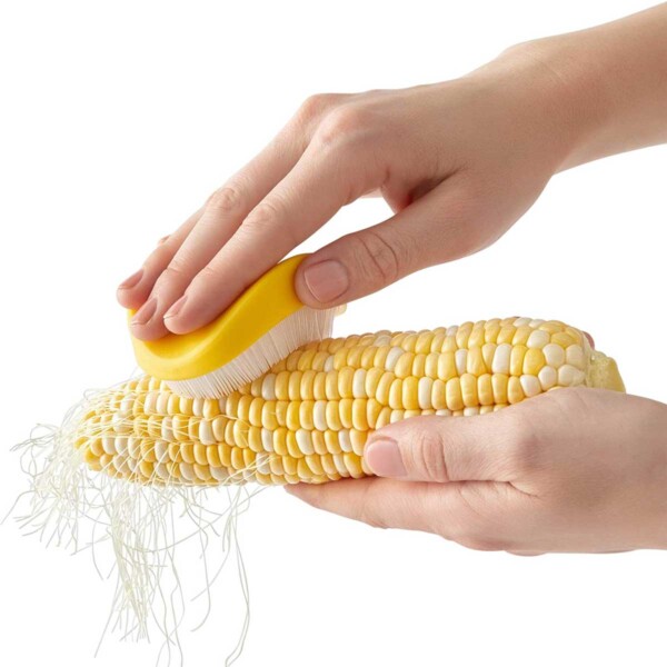 corn brush in use